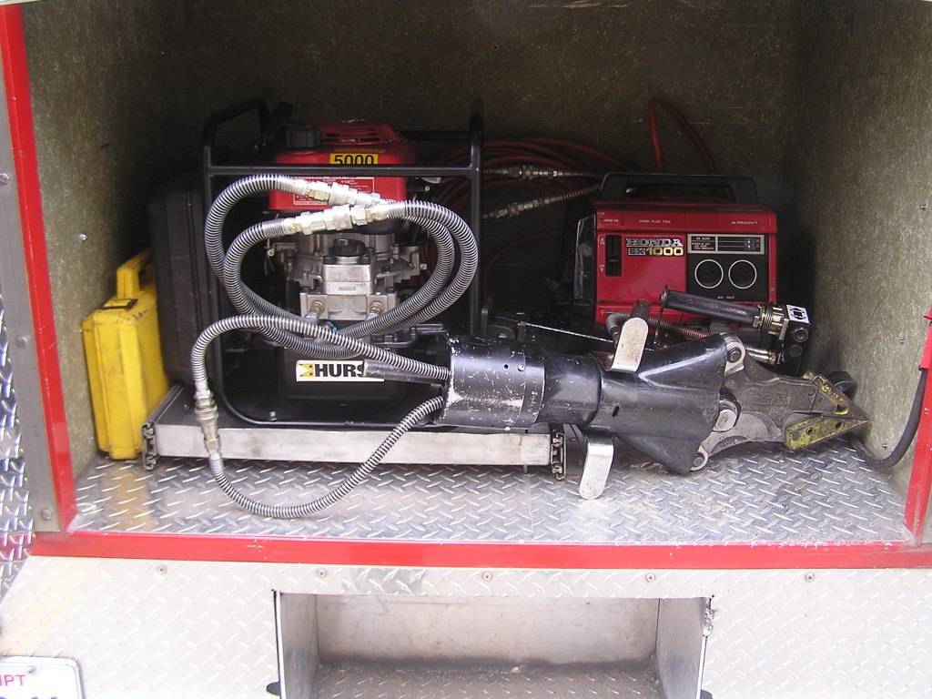 loading Gallery/Equipment/New Rescue, Mar2010/fullsize/100313 012.JPG... or select a thumbnail